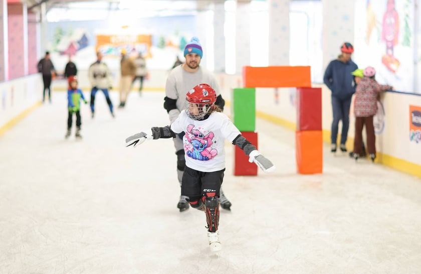 Sobotę 22 listopada 2025 r. ruszyło lodowisko na Tarczyński Arenie