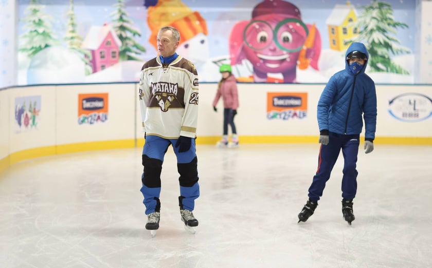 Sobotę 22 listopada 2025 r. ruszyło lodowisko na Tarczyński Arenie