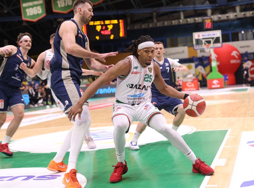 Powiększ obraz: Mecz Orlen Basket Ligi - Śląsk Wrocław - Dziki Warszawa w hali Orbita (23 grudnia 2025 r.).