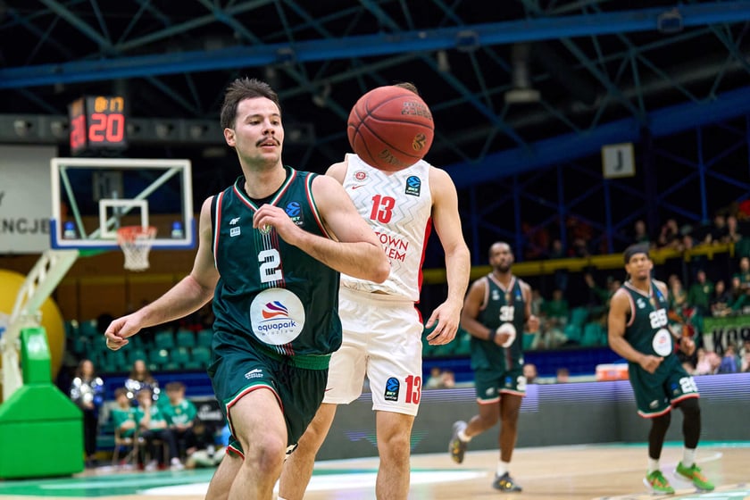 Powiększ obraz: Mecz koszykówki Śląsk Wrocław - Hapoel Midtown Jerozolima 6 stycznia w hali Orbita.