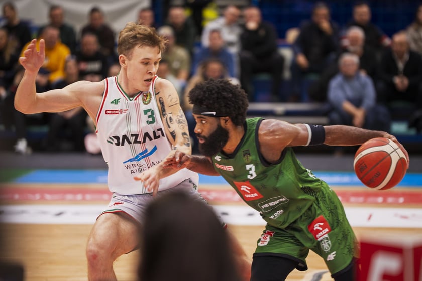 Powiększ obraz: Mecz koszykówki - Śląsk Wrocław - Miasto Szkła Krosno, 11 stycznia 2026 r.