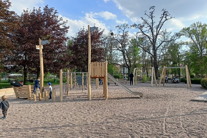 Plac zabaw na Wyspie Bielarskiej