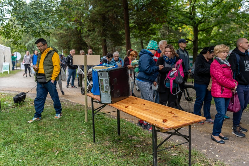 Zielony piknik w Parku Zachodnim, czyli Sobota z Zielonym Wrocławiem cieszył się dużą popularnością. Do parku Zachodniego przyszły tysiące osób