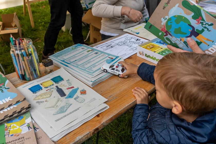 Zielony piknik w Parku Zachodnim, czyli Sobota z Zielonym Wrocławiem cieszył się dużą popularnością. Do parku Zachodniego przyszły tysiące osób