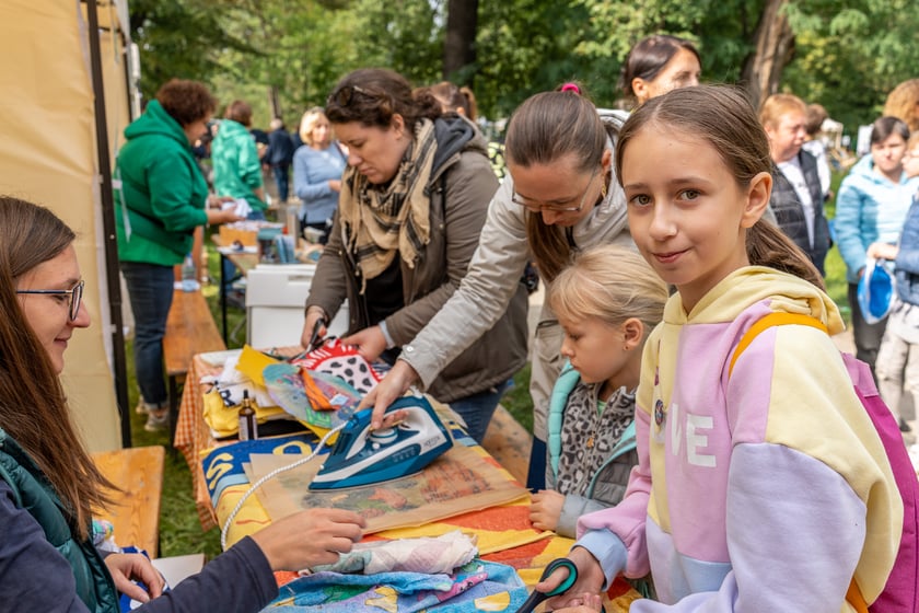 Zielony piknik w Parku Zachodnim, czyli Sobota z Zielonym Wrocławiem cieszył się dużą popularnością. Do parku Zachodniego przyszły tysiące osób
