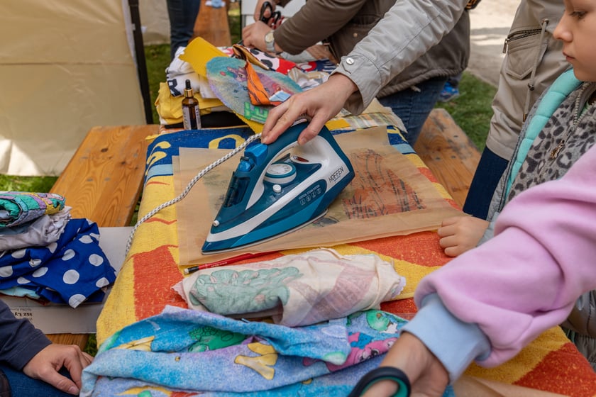Zielony piknik w Parku Zachodnim, czyli Sobota z Zielonym Wrocławiem cieszył się dużą popularnością. Do parku Zachodniego przyszły tysiące osób