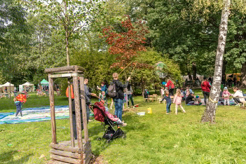 Zielony piknik w Parku Zachodnim, czyli Sobota z Zielonym Wrocławiem cieszył się dużą popularnością. Do parku Zachodniego przyszły tysiące osób