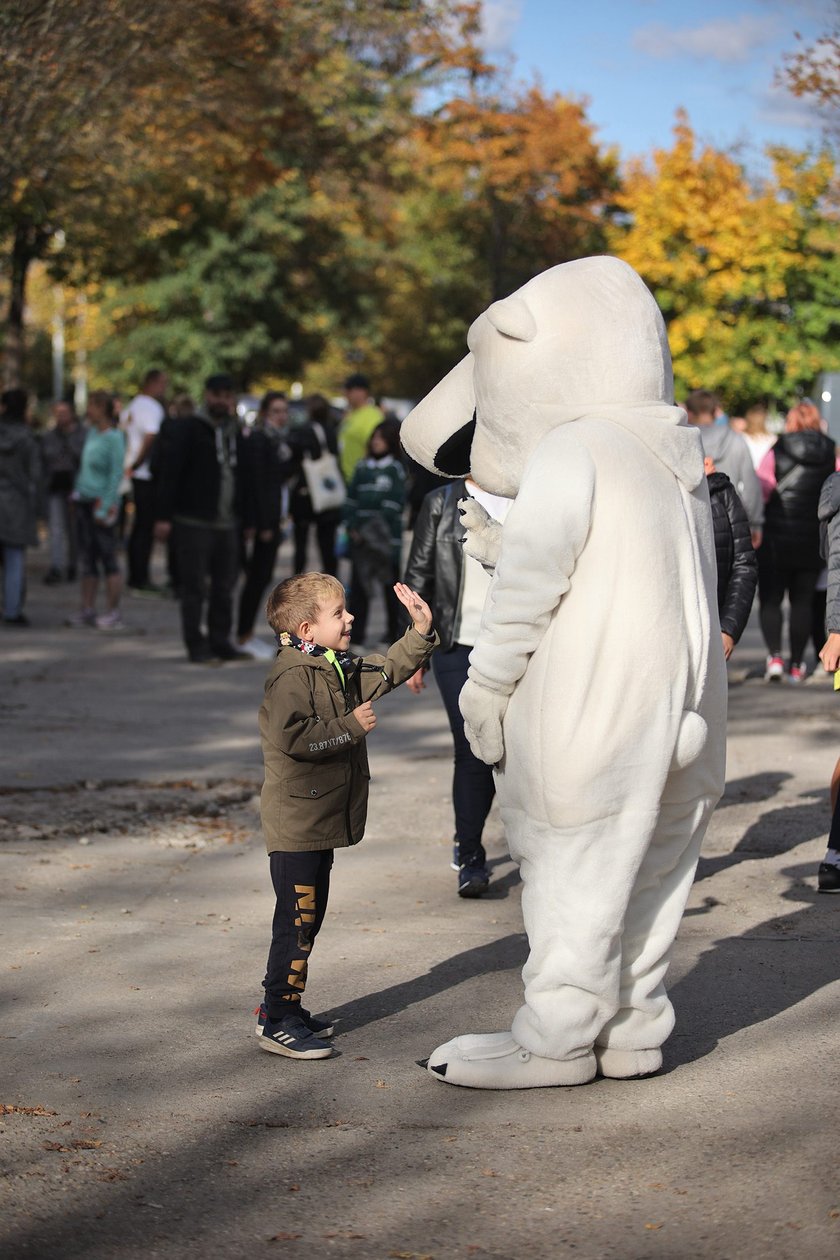 Na zdjęciu uczestnicy Wild Run 2022 w Zoo Wrocław