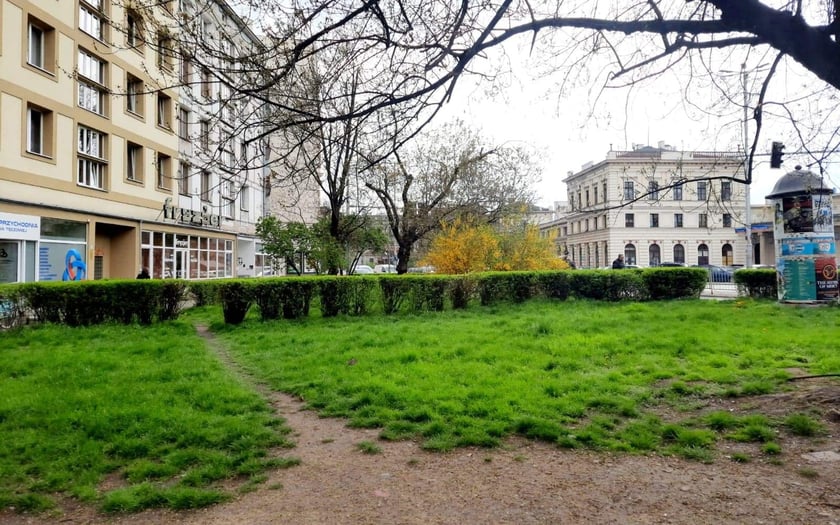 Skwer przed rozpoczęciem odnawiania