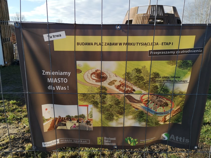 Na zdjęciu ?Średniowieczny Wrocław? w parku Tysiąclecia, czyli wyjątkowy plac zabaw na zachodzie Wrocławia