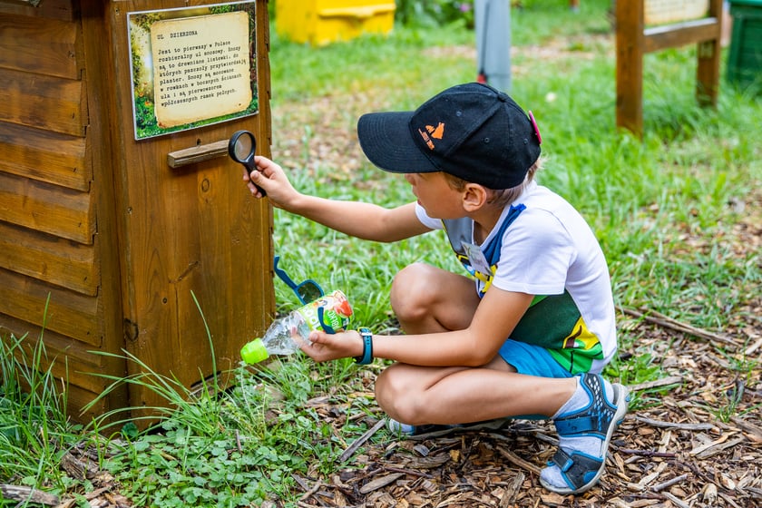 Dzieci podczas zajęć edukacyjnych w Zoo Wrocław / zdjęcie ilustracyjne