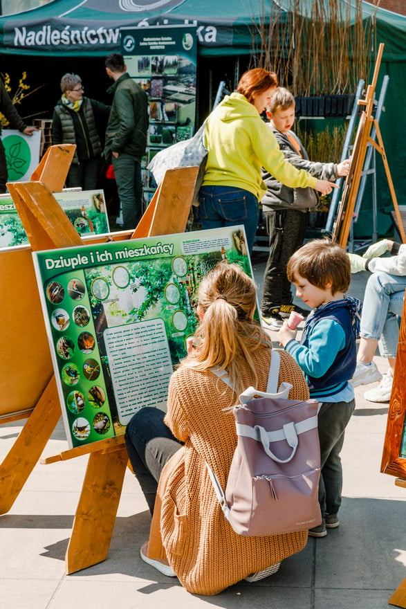 ?Dzień Przyjazny Planecie? w Magnolia Park. Uczestnicy pikniku ekologicznego z 2022 r. / zdjęcie archiwalne