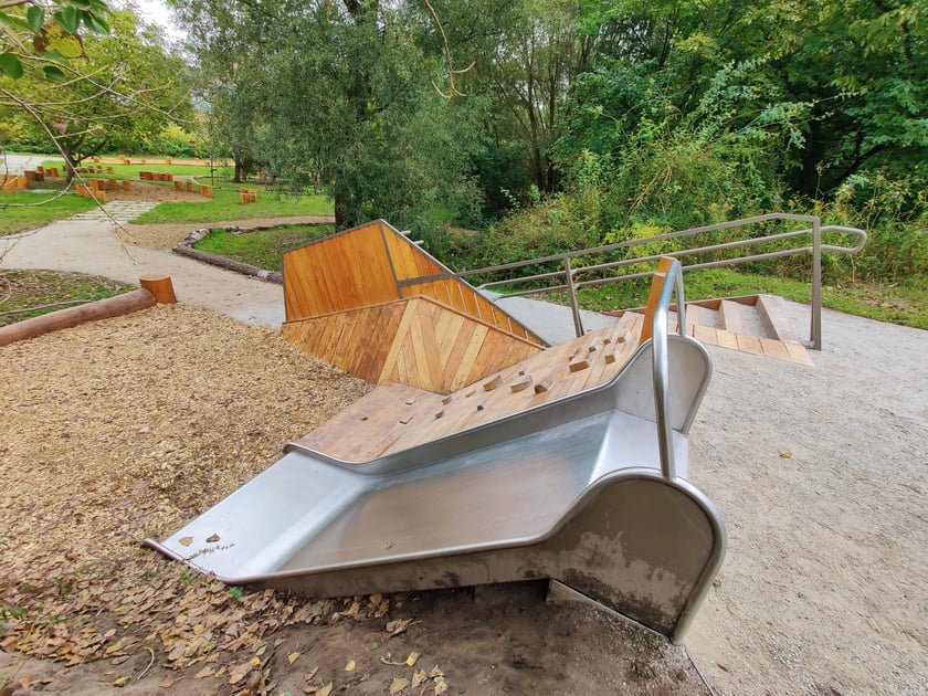 Park kieszonkowy przy ul. Kunickiego na Muchoborze Wielkim