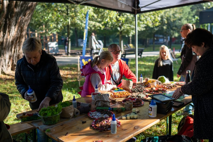 Uczestnicy pikniku WROśnij we WROcław
