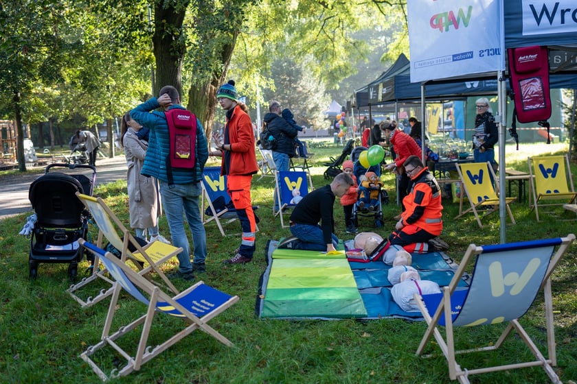 Uczestnicy pikniku WROśnij we WROcław