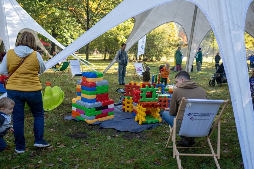 Uczestnicy pikniku WROśnij we WROcław