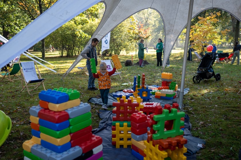 Uczestnicy pikniku WROśnij we WROcław