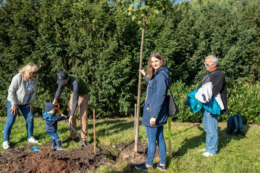 Uczestnicy pikniku WROśnij we WROcław