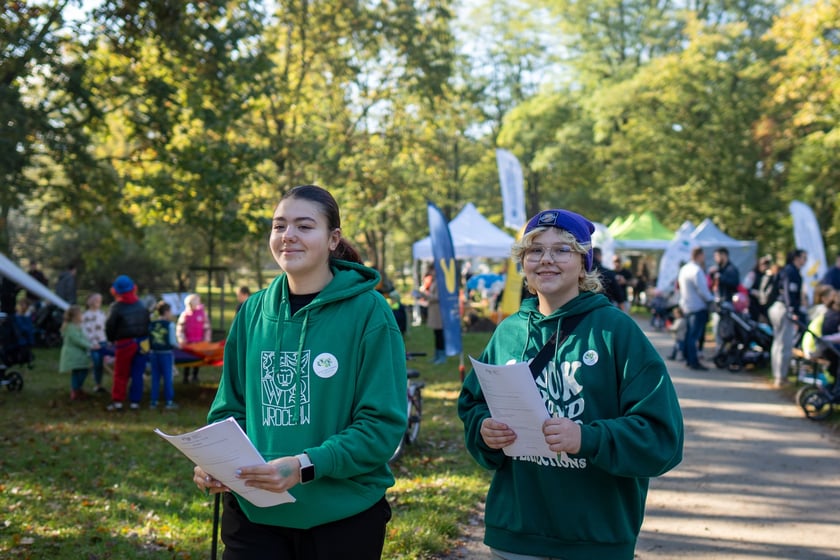 Uczestnicy pikniku WROśnij we WROcław