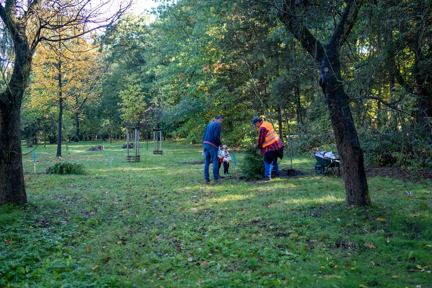 Uczestnicy pikniku WROśnij we WROcław