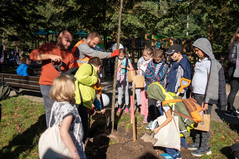 Uczestnicy pikniku WROśnij we WROcław