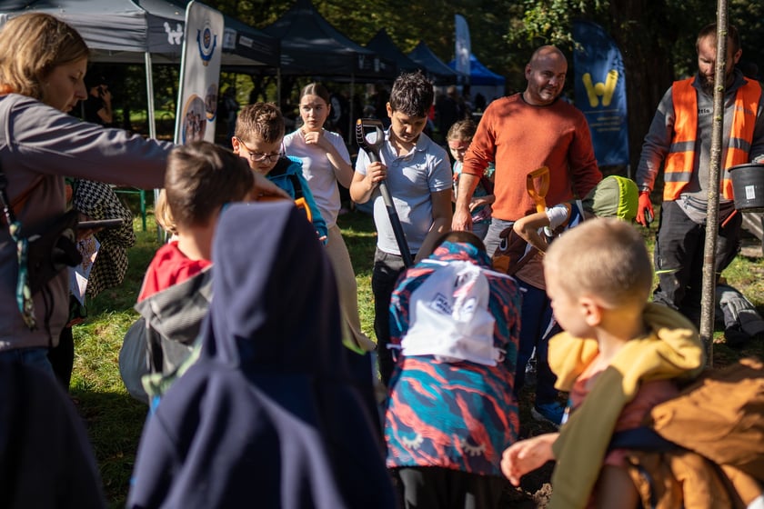 Uczestnicy pikniku WROśnij we WROcław