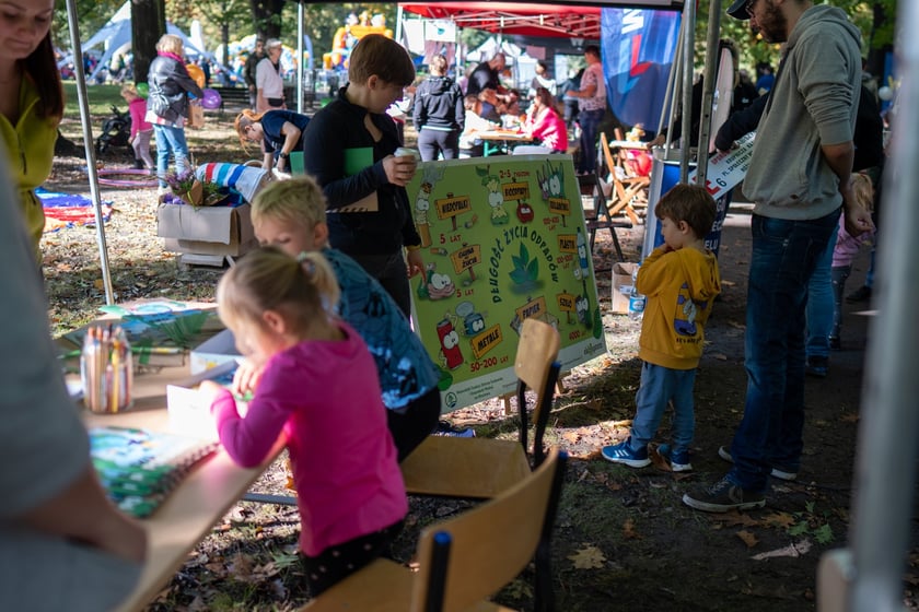 Uczestnicy pikniku WROśnij we WROcław