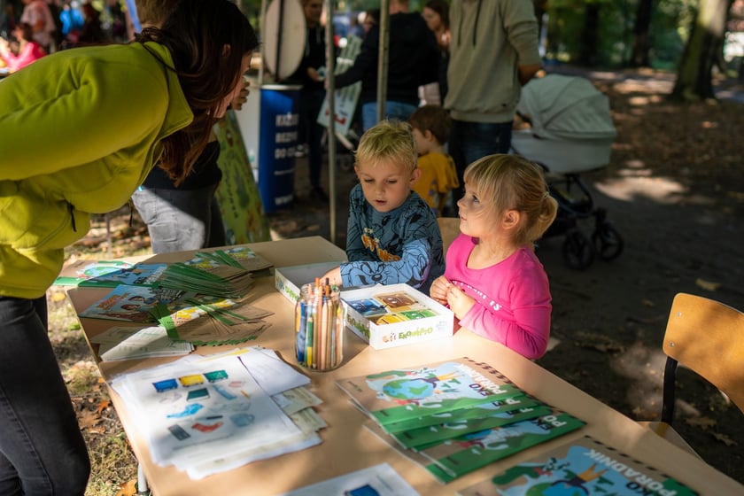 Uczestnicy pikniku WROśnij we WROcław