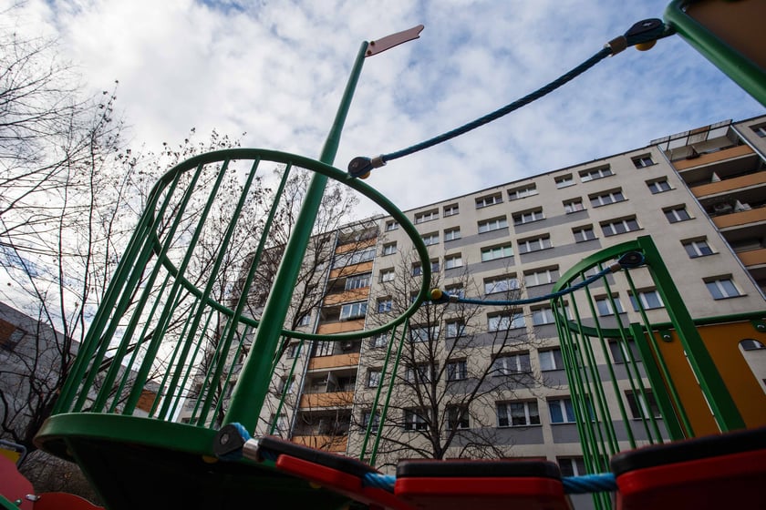 Nowy plac zabaw zbudowany na Sczepinie
