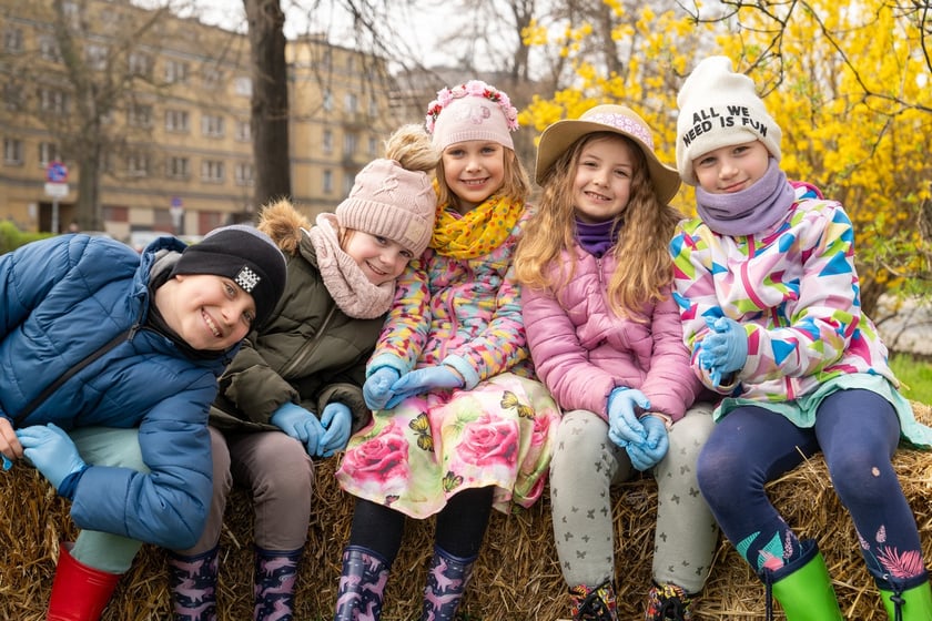 Sadzenie lasu kieszonkowego Miyawaki we Wrocławiu, 21.03.2024