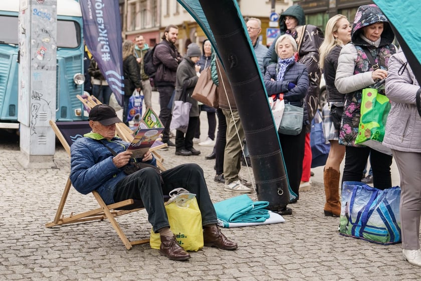 Międzynarodowy Dzień Wody i akcja MPWiK #Pijkran&oacute;wkę&nbsp;na placu Solnym (22 marca)