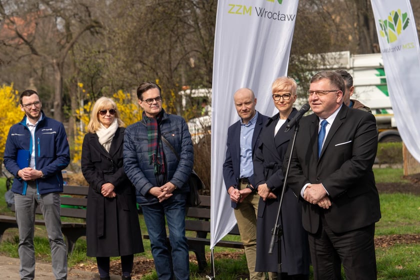 Sadzenie Mikrolasu Miyawaki we Wrocławiu, 21 marca 2024 roku