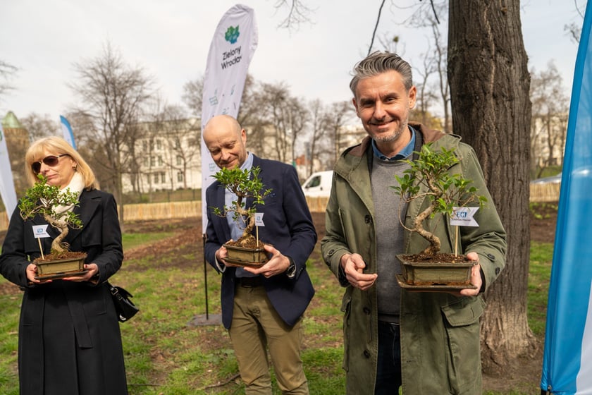 Sadzenie Mikrolasu Miyawaki we Wrocławiu, 21 marca 2024 roku