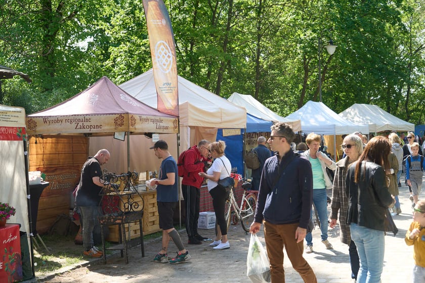 kiermasz ogrodniczy na Partynicach, 28.04.2024