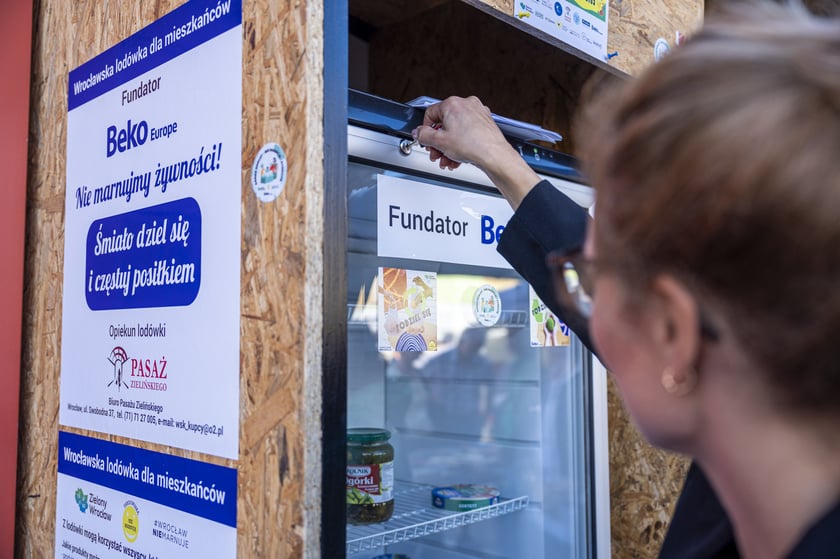 Wrocław i Pasaż Zielińskiego nie marnują! Otwarcie lodówki społecznej - 27.09.2024