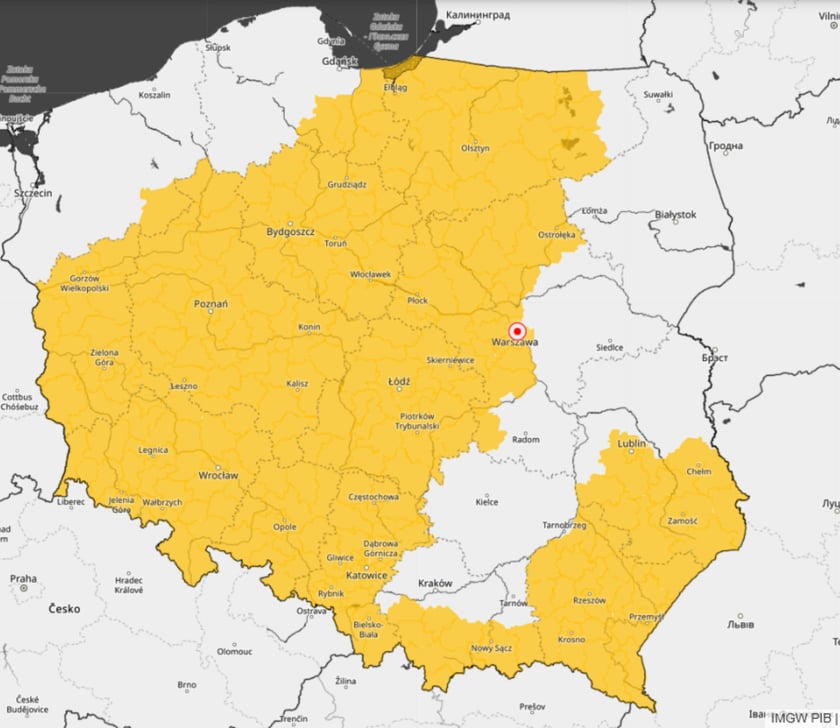 Mapa ostrzeżeń IMGW dla Polski. Na pomarańczowo zaznaczono obszar objęty alertem pogodowym