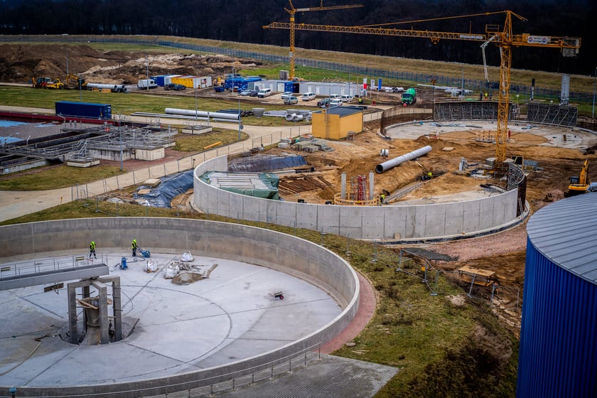 Rozbudowa Wrocławskiej Oczyszczalni Ściek&oacute;w, pierwszy etap prac