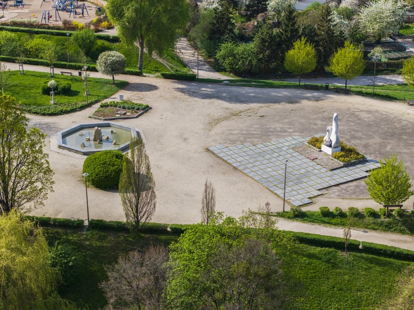 Wzgórze Słowiańskie we Wrocławiu.