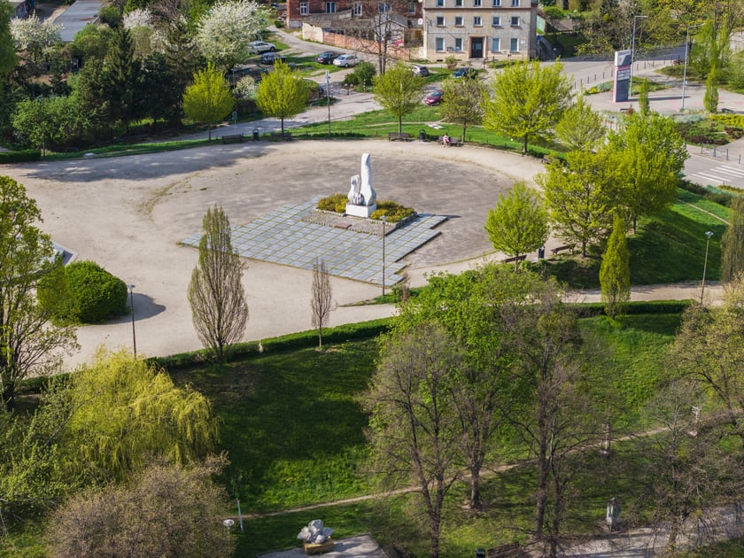 Wzgórze Słowiańskie we Wrocławiu.