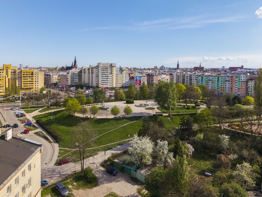 Wzgórze Słowiańskie we Wrocławiu.
