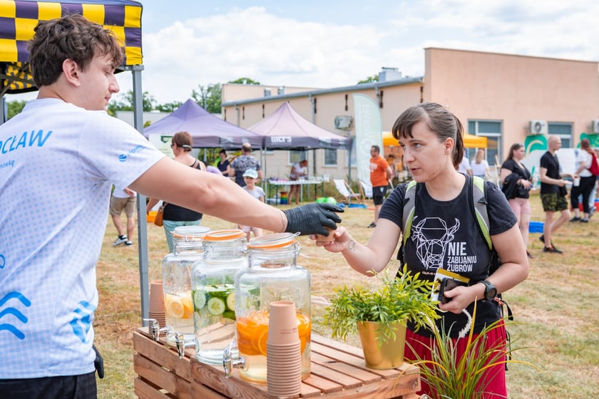Piknik z okazji Dnia Psa we wrocławskim Schronisku dla Bezdomnych Zwierząt przy ul. Ślazowej, 29 czerwca 2025