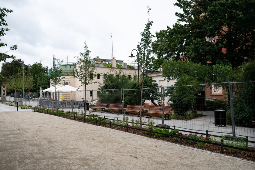 Prace na placu przy pomniku Chrobrego we Wrocławiu, 28 lipca 2025