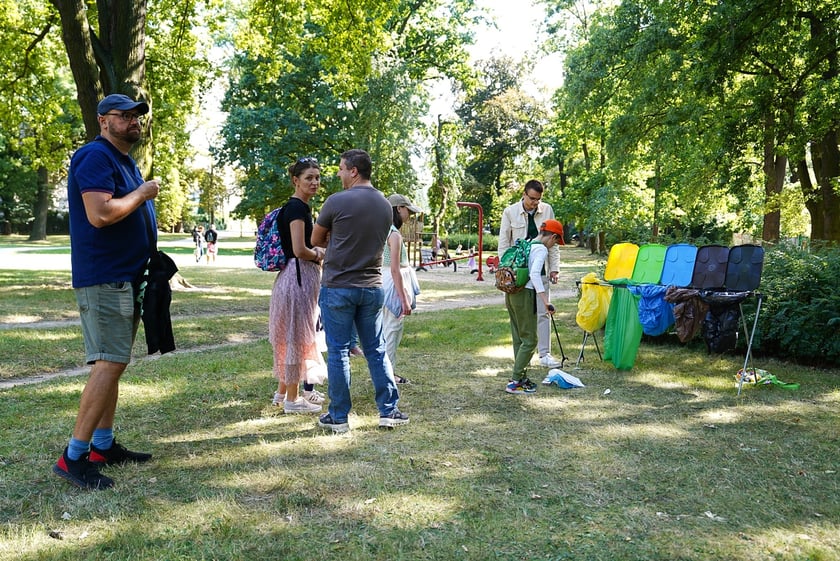 Wakacje z Zielonym Wrocławiem – ekologiczny minipiknik na osiedlu Leśnica.