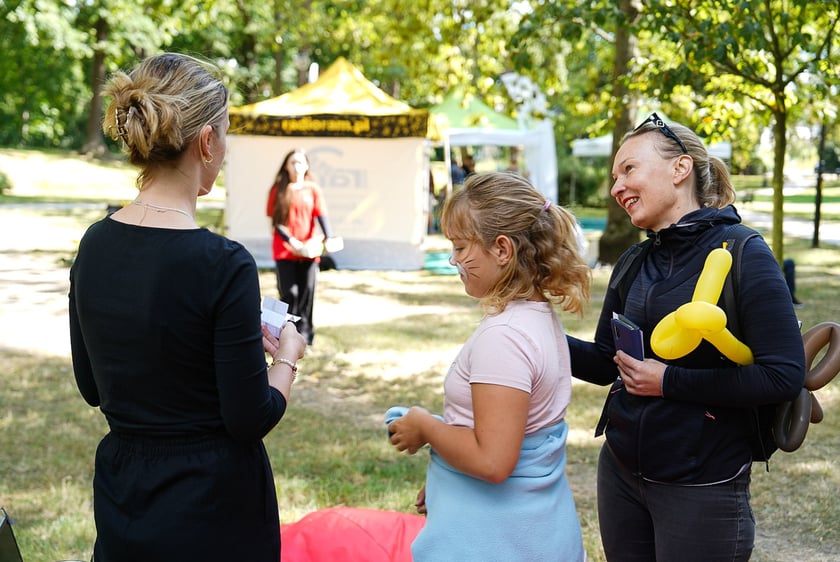 Wakacje z Zielonym Wrocławiem – ekologiczny minipiknik na osiedlu Leśnica.