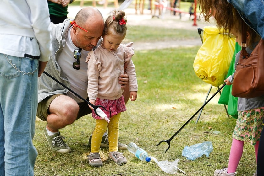 Wakacje z Zielonym Wrocławiem – ekologiczny minipiknik na osiedlu Leśnica.