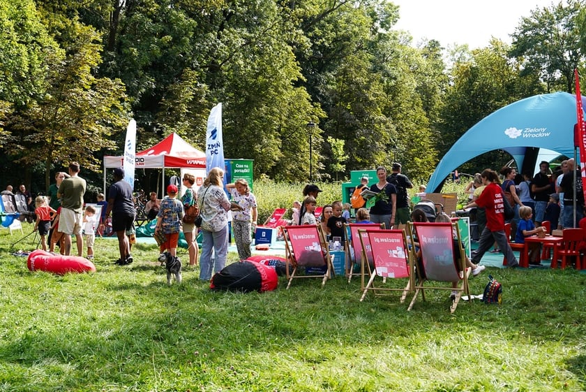 Piknik Wakacje z zielonym Wrocławiem w parku Brochowskim