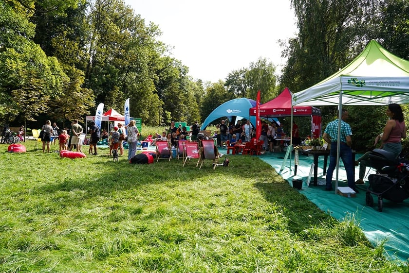 Piknik Wakacje z zielonym Wrocławiem w parku Brochowskim
