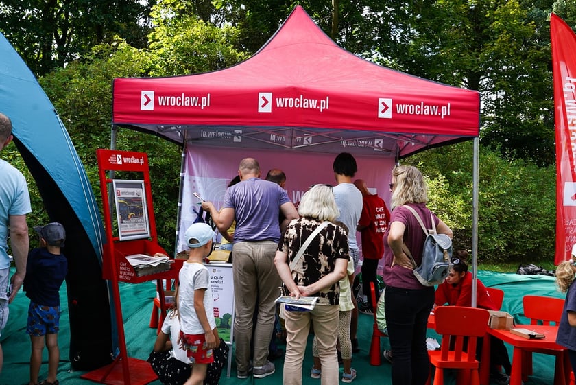 Piknik Wakacje z zielonym Wrocławiem w parku Brochowskim