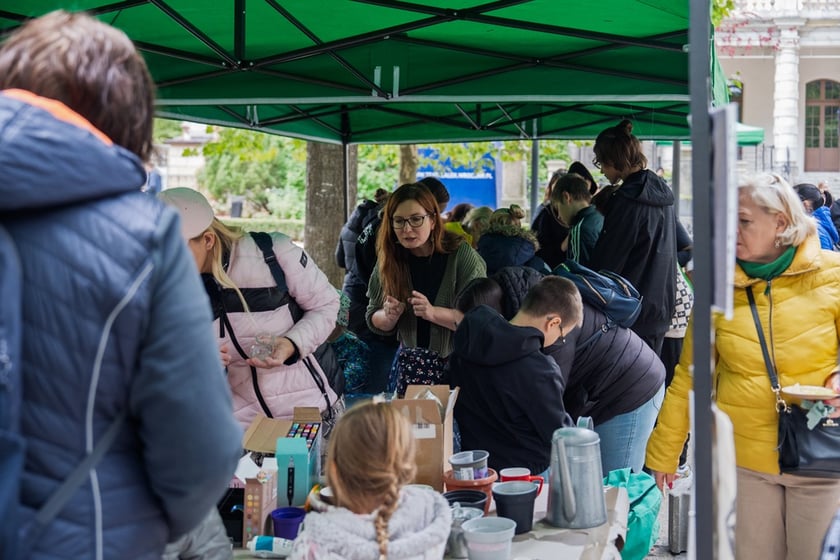 Międzypokoleniowy piknik ekologiczny w Ogrodzie Staromiejskim we Wrocławiu