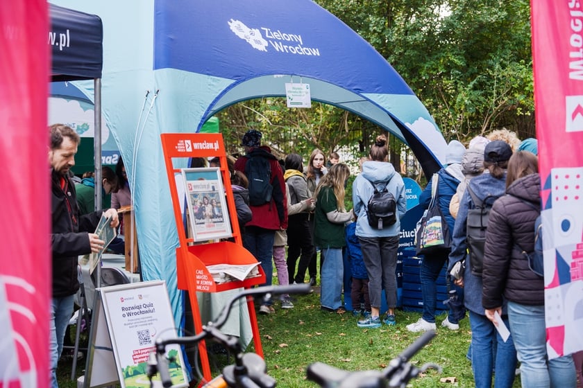 Międzypokoleniowy piknik ekologiczny w Ogrodzie Staromiejskim we Wrocławiu